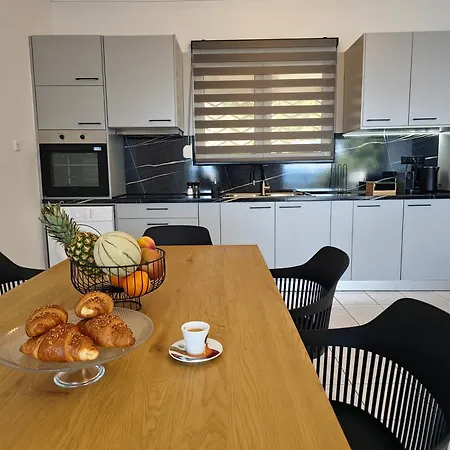 La Sirena I Apartment